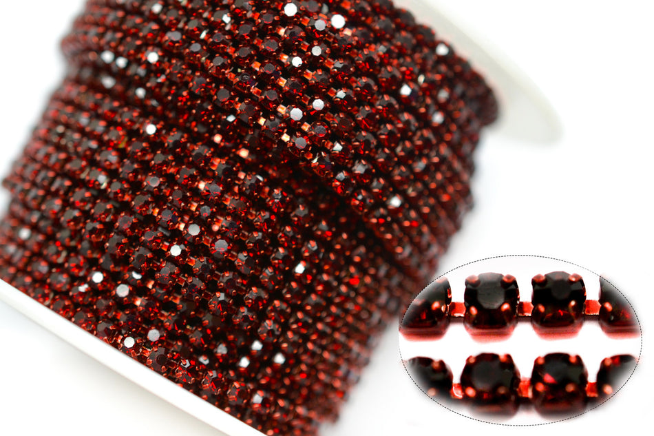 Стразовий ланцюг ss10 (2,8 мм) 1 м Siam red