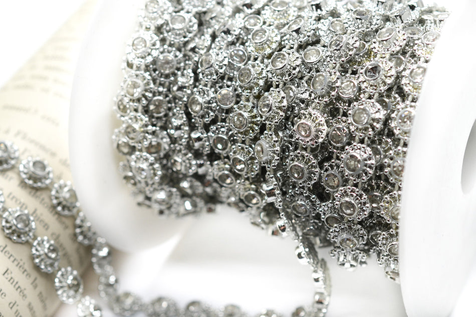 Напівнамистини на нитці Квіти зі стразами 9 мм 1 м Срібло Silver_АА056