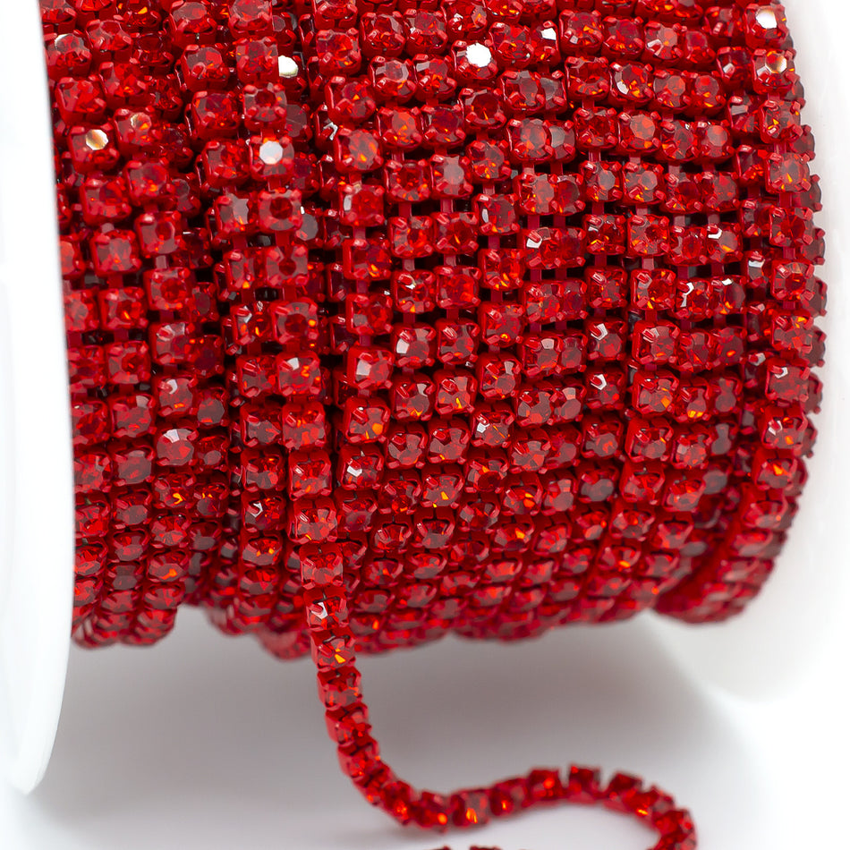 Стразовий ланцюг ss6 (2 мм) 1 м Light siam red