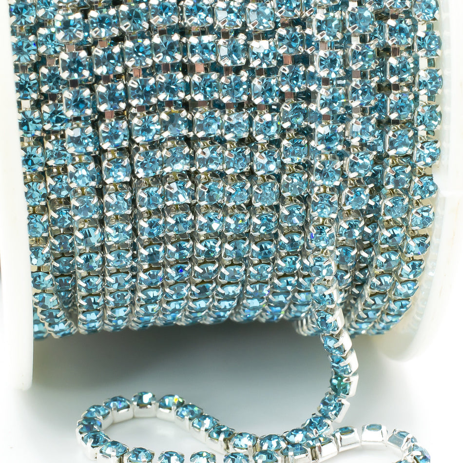 Стразовий ланцюг ss10 (2,8 мм) 1 м Aquamarine silver